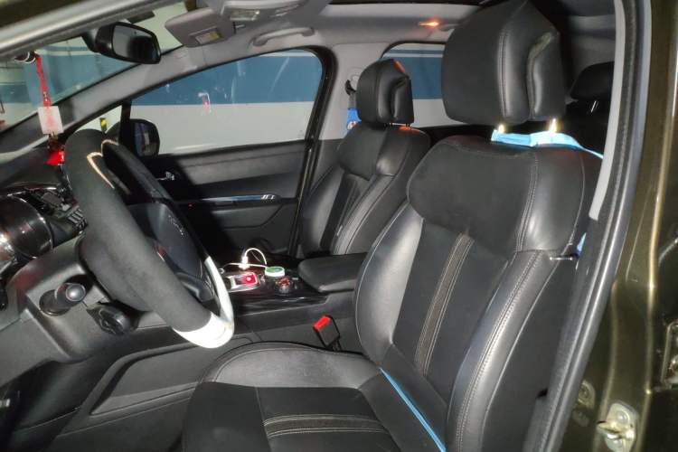 Used Peugeot 3008 2015 1.6THP Automatic Prestige Edition Left Front Seat