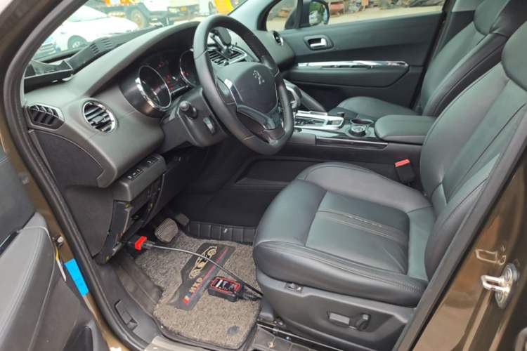 Used Peugeot 3008 2015 1.6THP Automatic Trend Edition Left Front Seat