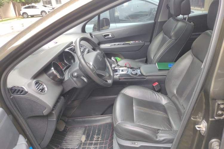 Used Peugeot 3008 2015 1.6THP Automatic Prestige Edition Left Front Seat