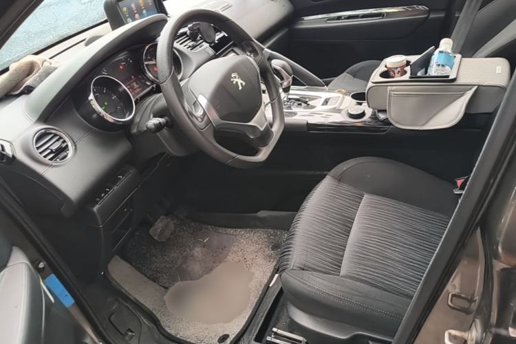 Used Peugeot 3008 2015 1.6THP Automatic Classic Edition Left Front Seat