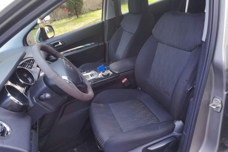 Used Peugeot 3008 2015 1.6THP Roland Garros Edition Left Front Seat