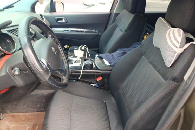 Used Peugeot 3008 2015 2.0L Manual Classic Edition Left Front Seat
