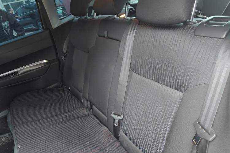 Used Peugeot 3008 2015 2.0L Automatic Classic Edition Left Rear Seat