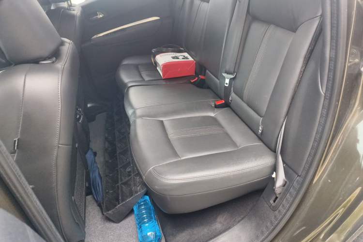 Used Peugeot 3008 2015 2.0L Automatic Trend Edition Left Rear Seat