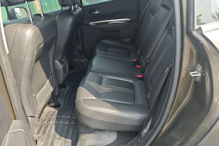 Used Peugeot 3008 2015 2.0L Automatic Trend Edition Left Rear Seat