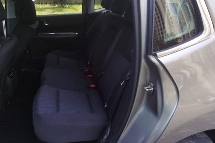 Used Peugeot 3008 2015 1.6THP Roland Garros Edition Left Rear Seat