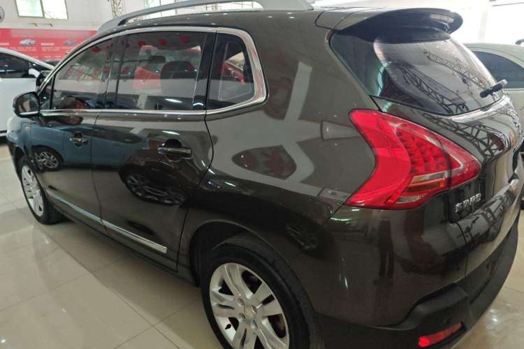 Used Peugeot 3008 2015 2.0L Automatic Classic Edition Left Side