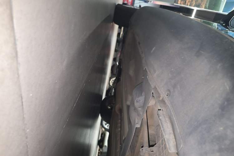 Used Peugeot 3008 2015 2.0L Automatic Trend Edition Left Side Sill