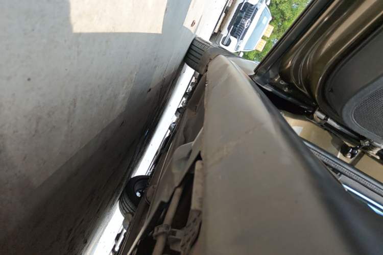 Used Peugeot 3008 2015 1.6THP Automatic Trend Edition Left Side Sill