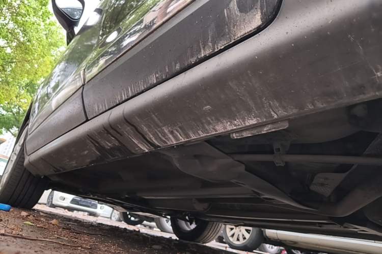 Used Peugeot 3008 2015 1.6THP Automatic Classic Edition Left Side Sill
