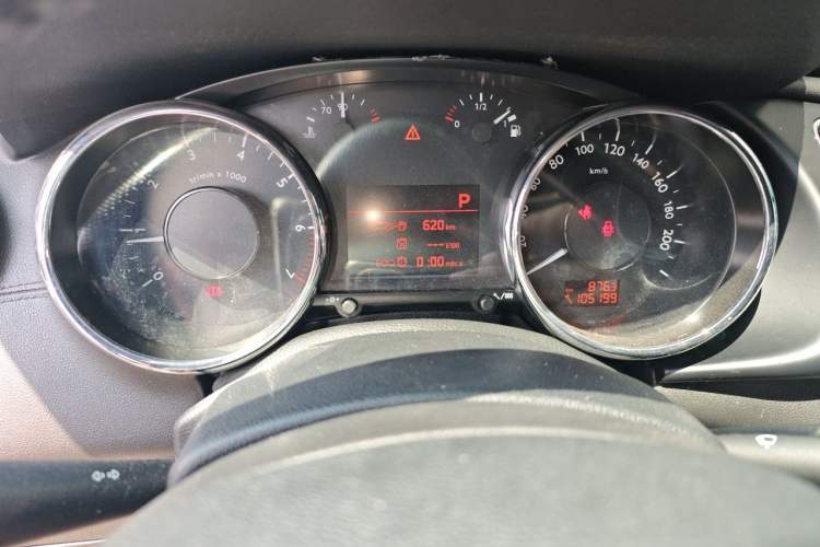 Used Peugeot 3008 2015 1.6THP Automatic Classic Edition Odometer Close Up