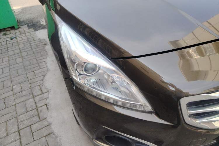 Used Peugeot 3008 2015 2.0L Automatic Classic Edition Right Front Headlight
