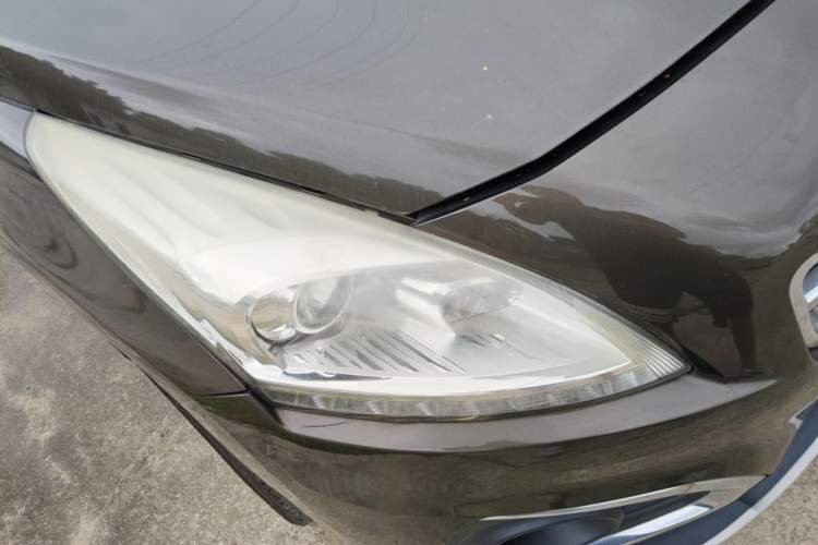 Used Peugeot 3008 2015 2.0L Automatic Classic Edition Right Front Headlight