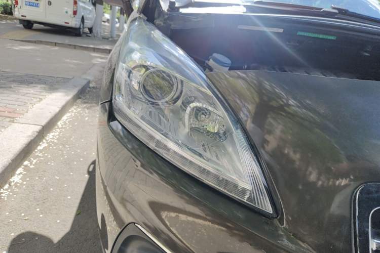 Used Peugeot 3008 2015 1.6THP Automatic Trend Edition Right Front Headlight