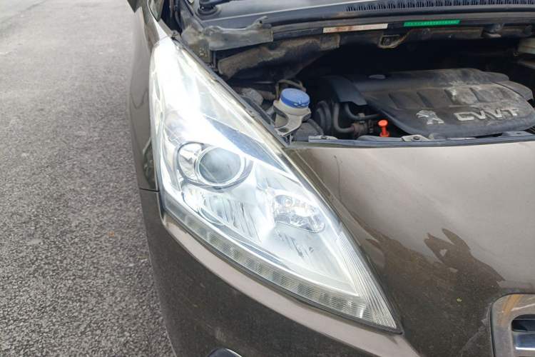 Used Peugeot 3008 2015 2.0L Manual Classic Edition Right Front Headlight