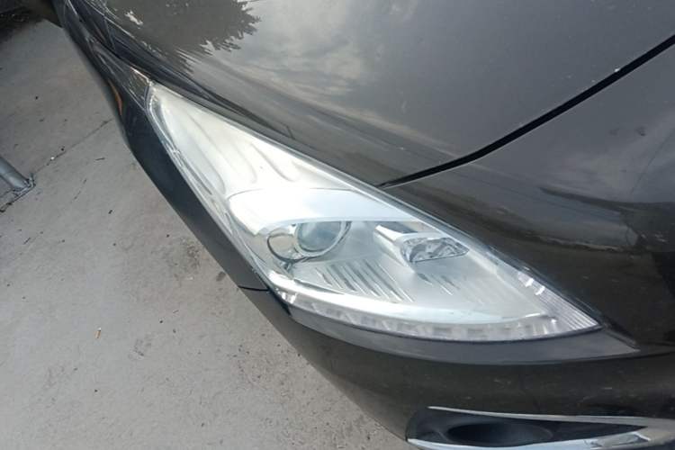Used Peugeot 3008 2015 1.6THP Automatic Prestige Edition Right Front Headlight