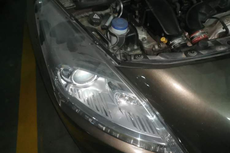 Used Peugeot 3008 2015 1.6THP Automatic Classic Edition Right Front Headlight