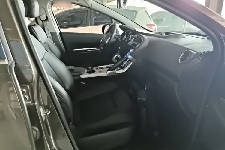 Used Peugeot 3008 2015 1.6THP Automatic Classic Edition Right Front Seat