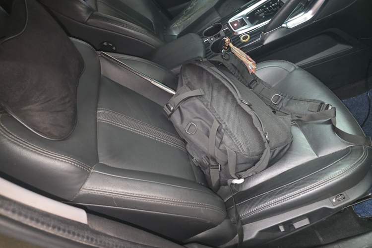Used Peugeot 3008 2015 2.0L Automatic Trend Edition Right Front Seat