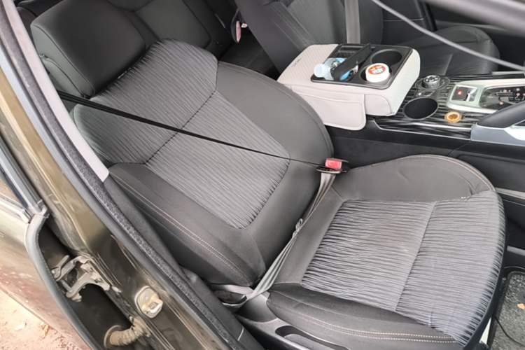 Used Peugeot 3008 2015 1.6THP Automatic Classic Edition Right Front Seat