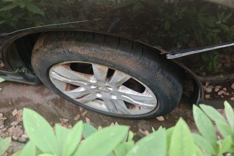 Used Peugeot 3008 2015 2.0L Manual Classic Edition Right Front Wheel Hub