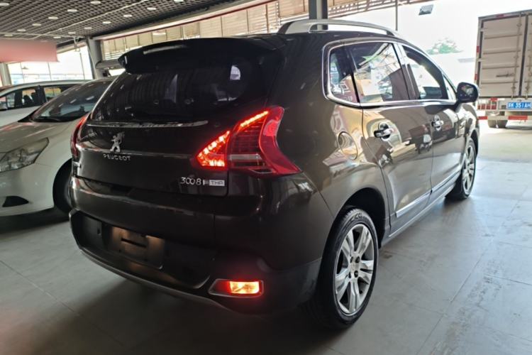 Used Peugeot 3008 2015 1.6THP Automatic Classic Edition Right Rear Taillight