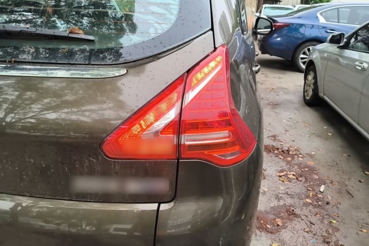 Used Peugeot 3008 2015 1.6THP Automatic Classic Edition Right Rear Taillight