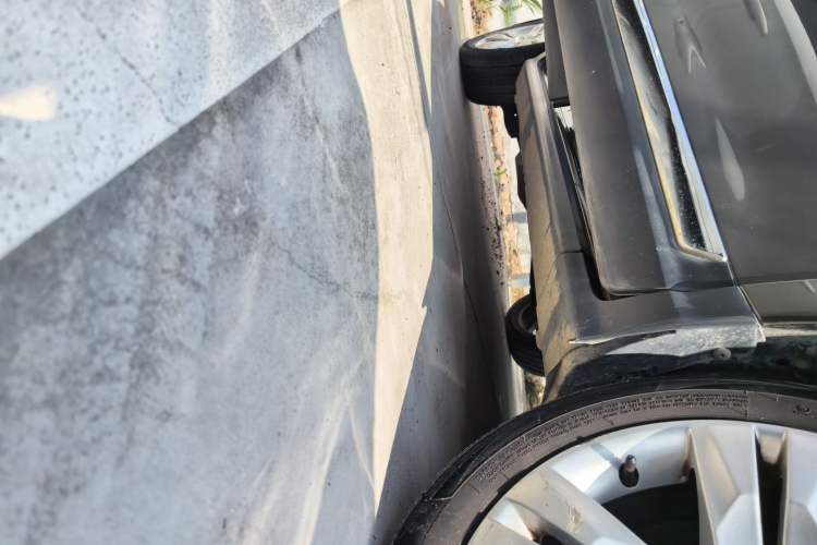 Used Peugeot 3008 2015 2.0L Automatic Classic Edition Right Side Sill