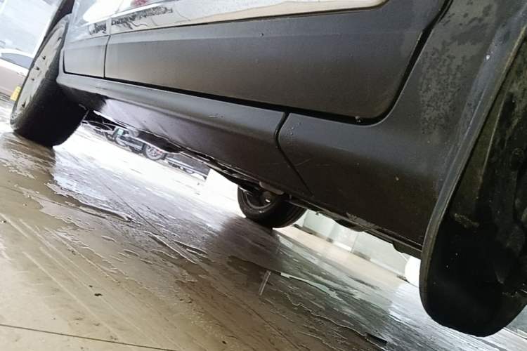 Used Peugeot 3008 2015 1.6THP Automatic Trend Edition Right Side Sill