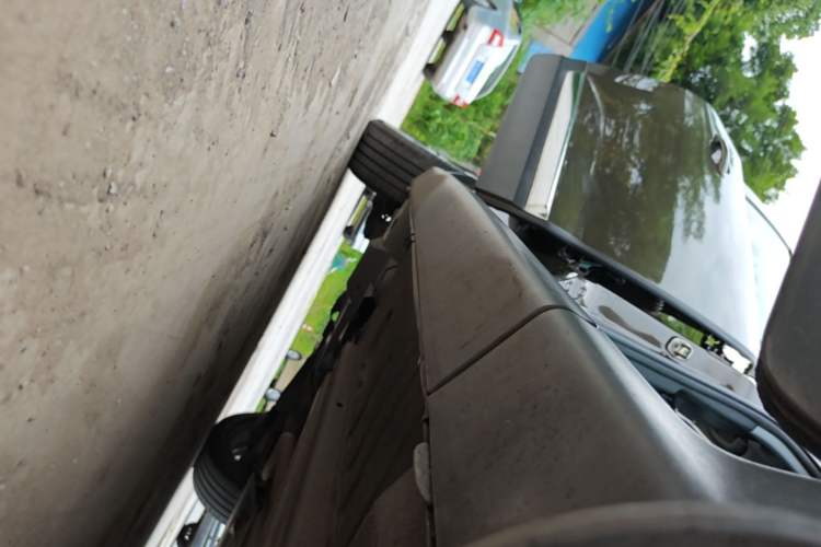 Used Peugeot 3008 2015 1.6THP Automatic Trend Edition Right Side Sill