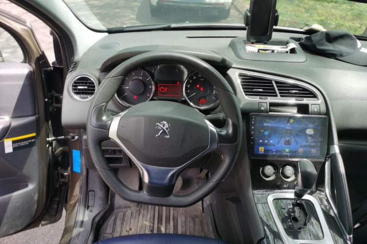 Used Peugeot 3008 2015 1.6THP Automatic Classic Edition Steering Wheel