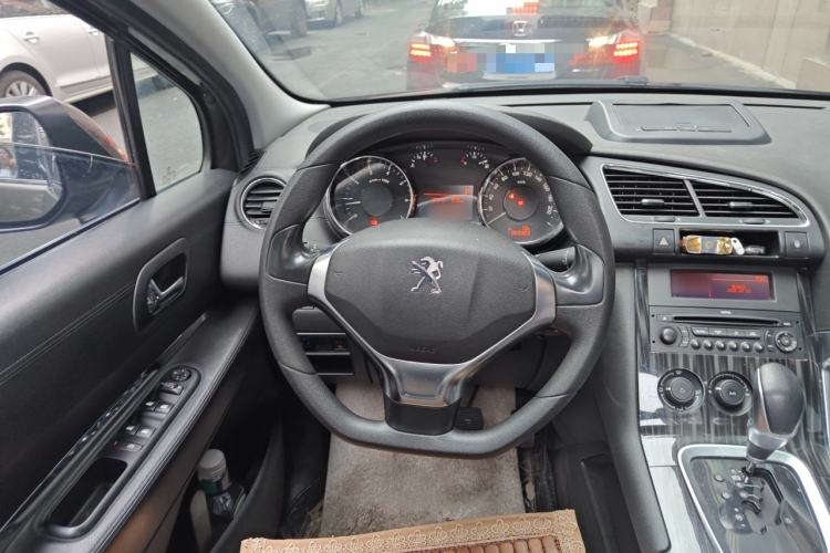 Used Peugeot 3008 2015 1.6THP Automatic Classic Edition Steering Wheel