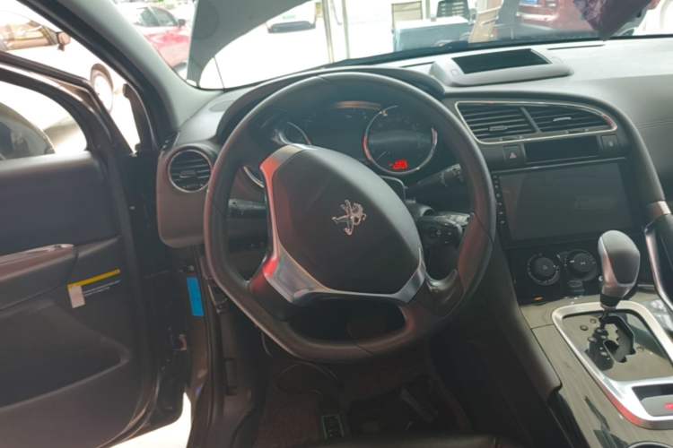 Used Peugeot 3008 2015 2.0L Automatic Classic Edition Steering Wheel