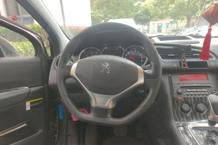 Used Peugeot 3008 2015 2.0L Automatic Classic Edition Steering Wheel