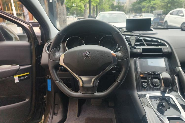 Used Peugeot 3008 2015 2.0L Automatic Trend Edition Steering Wheel