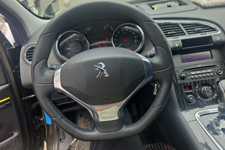 Used Peugeot 3008 2015 2.0L Automatic Trend Edition Steering Wheel
