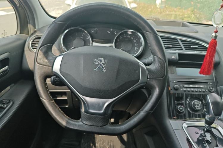 Used Peugeot 3008 2015 2.0L Automatic Trend Edition Steering Wheel