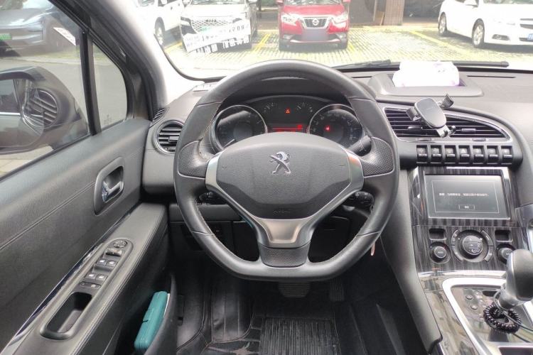 Used Peugeot 3008 2015 1.6THP Automatic Prestige Edition Steering Wheel