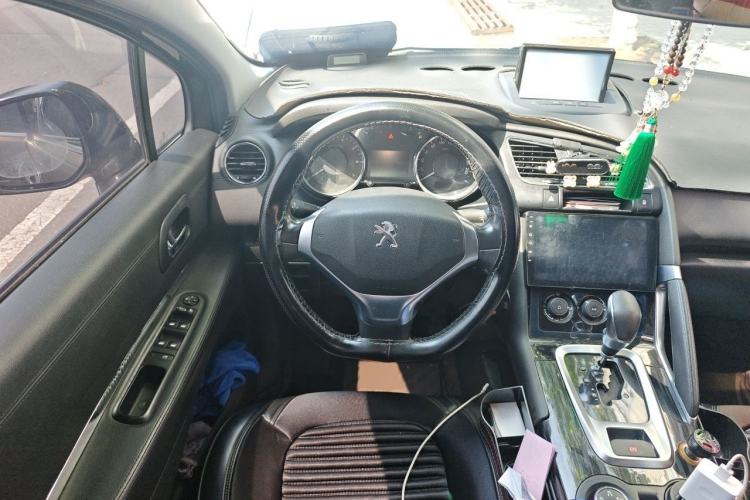 Used Peugeot 3008 2015 1.6THP Automatic Classic Edition Steering Wheel