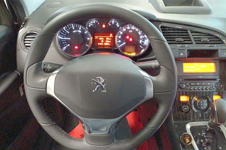 Used Peugeot 3008 2015 2.0L Automatic Trend Edition Steering Wheel