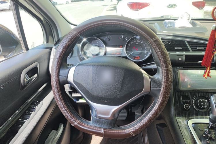 Used Peugeot 3008 2015 1.6THP Automatic Trend Edition Steering Wheel