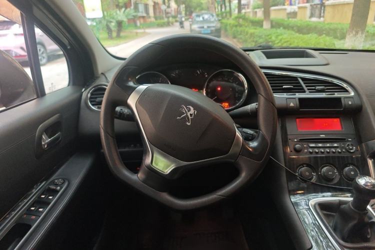 Used Peugeot 3008 2015 2.0L Manual Classic Edition Steering Wheel