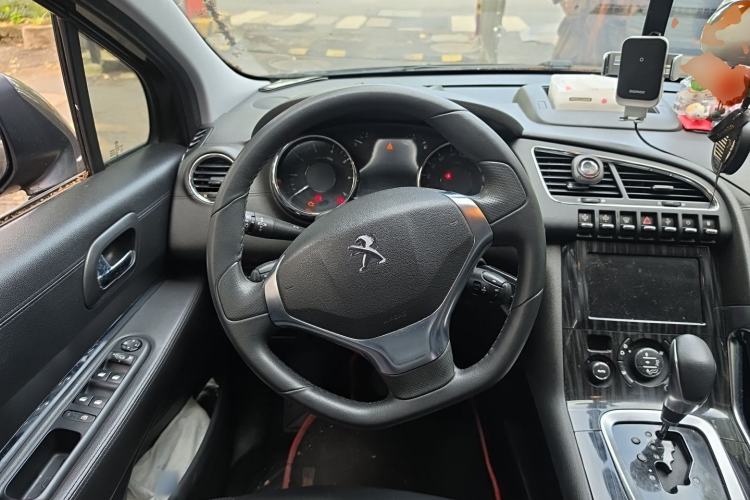 Used Peugeot 3008 2015 1.6THP Automatic Prestige Edition Steering Wheel