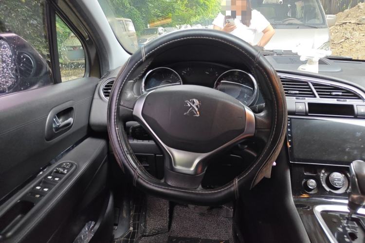 Used Peugeot 3008 2015 2.0L Automatic Trend Edition Steering Wheel