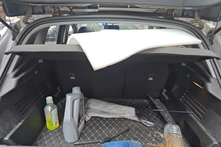 Used Peugeot 3008 2015 1.6THP Automatic Classic Edition Trunk