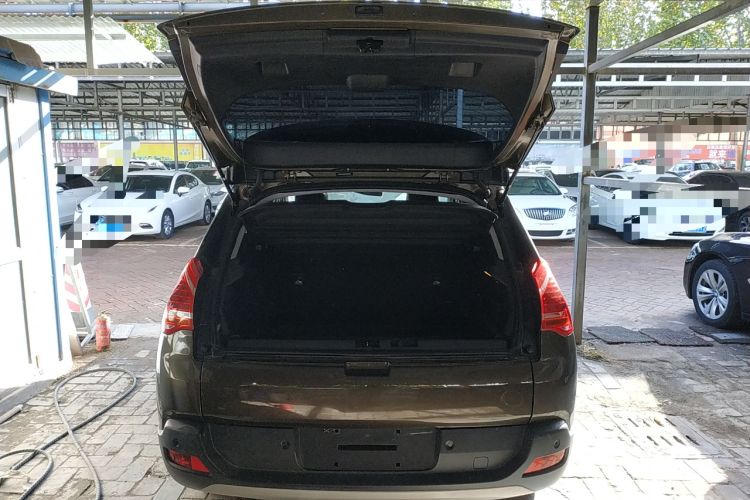 Used Peugeot 3008 2015 2.0L Automatic Classic Edition Trunk