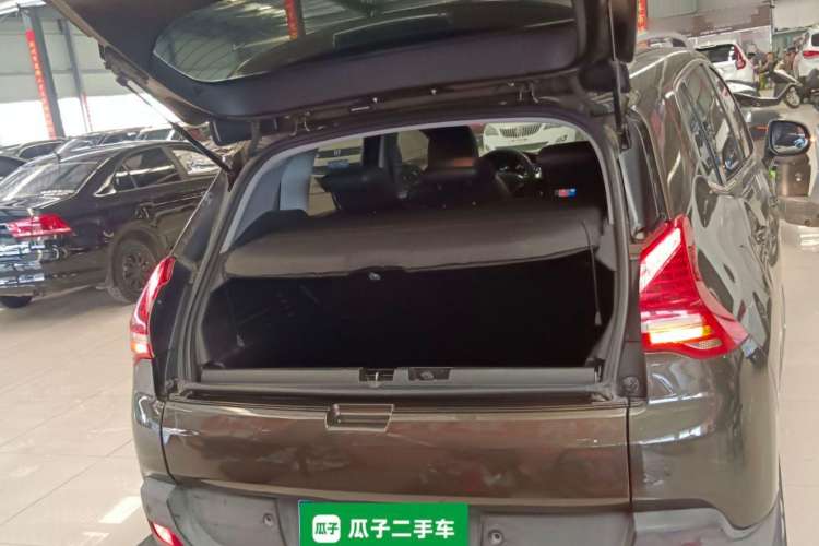 Used Peugeot 3008 2015 2.0L Automatic Trend Edition Trunk