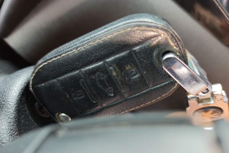 Used Peugeot 3008 2015 1.6THP Automatic Trend Edition Vehicle Key