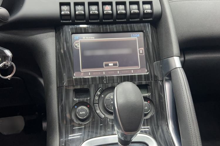 Used Peugeot 3008 2015 1.6THP Automatic Prestige Edition Audio And AC Panel