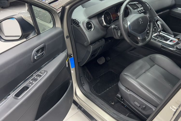 Used Peugeot 3008 2015 1.6THP Automatic Prestige Edition Driver Seat